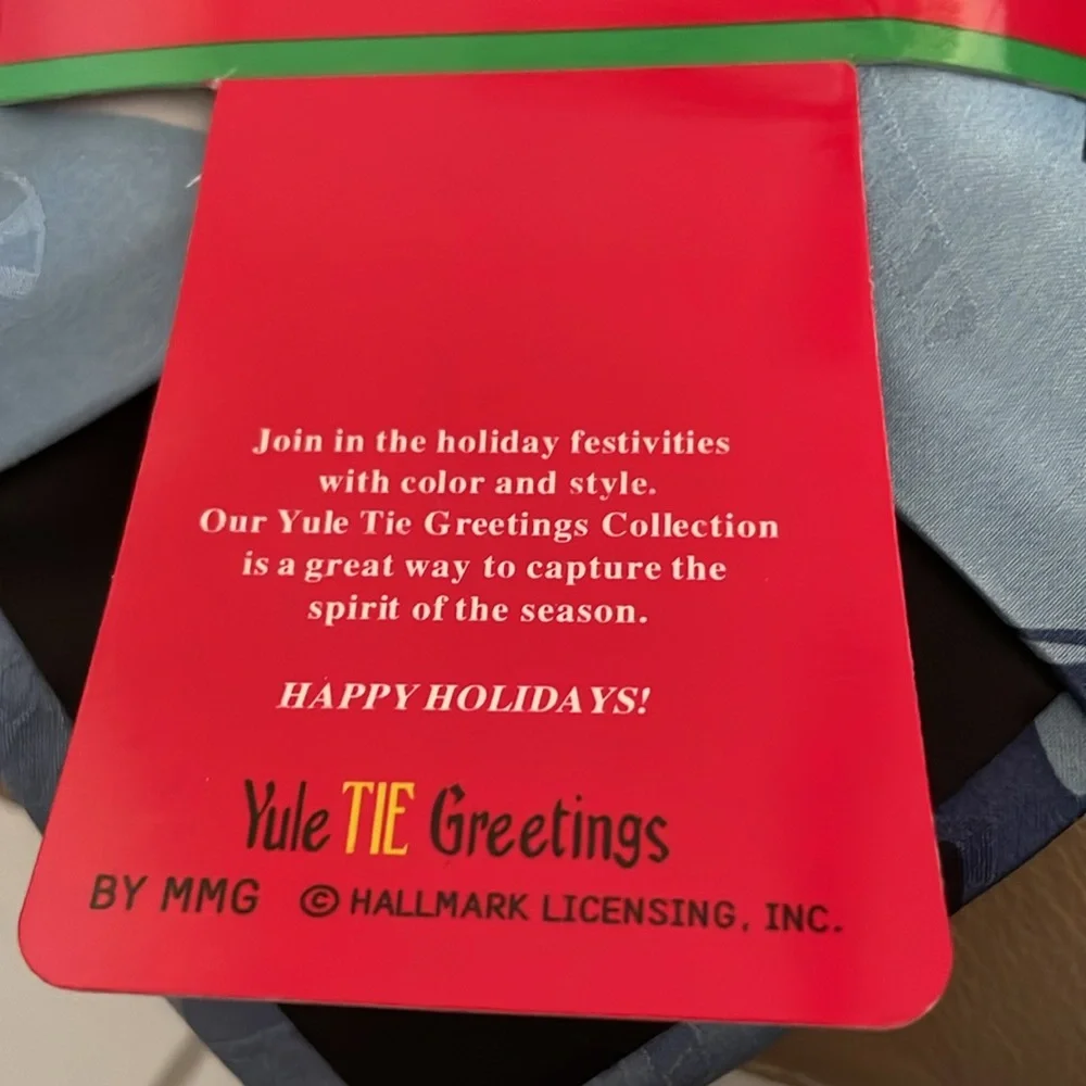 Xmas tie NWT. Yule time greetings. 100 % silk. Great to put away as a gift